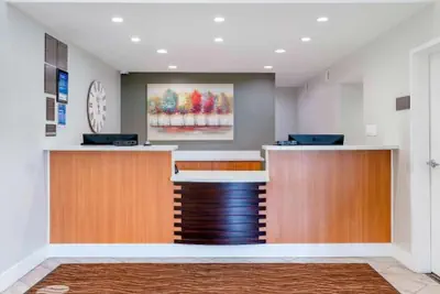 Photo 3 - Antioch Inn and Suites