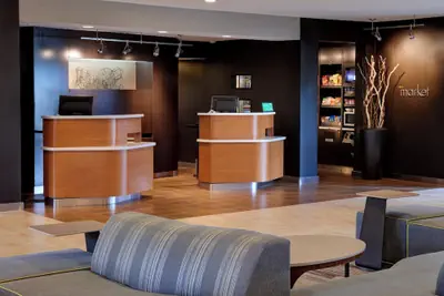 Photo 3 - Courtyard by Marriott Detroit Dearborn