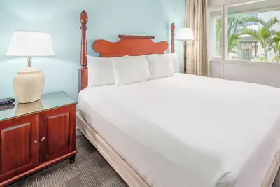 Photo 4 - Maui Beach Hotel