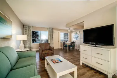 Photo 4 - Perry's Ocean Edge Resort