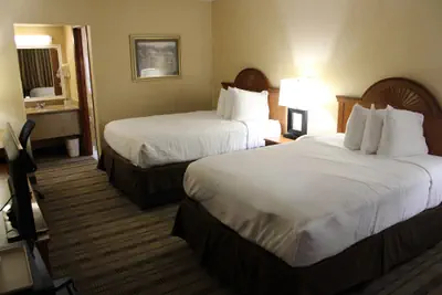 Photo 2 - Rodeway Inn