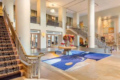 Photo 3 - Omni Los Angeles Hotel at California Plaza