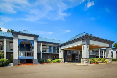 Photo 2 - Best Western Emporia