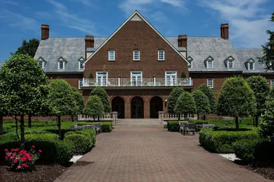 Photo 2 - The Founders Inn and Spa, Tapestry Collection by Hilton