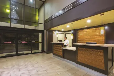 Photo 5 - La Quinta Inn by Wyndham Austin North