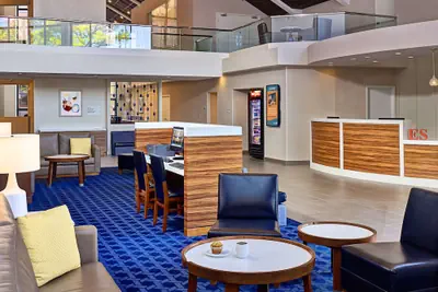 Photo 4 - Sonesta Simply Suites Memphis East Poplar Pike ​
