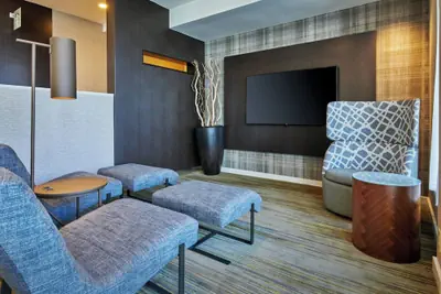 Photo 3 - Courtyard by Marriott Indianapolis Castleton