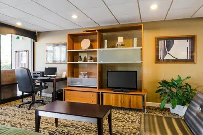 Photo 4 - Quality Inn Troutville - Roanoke North