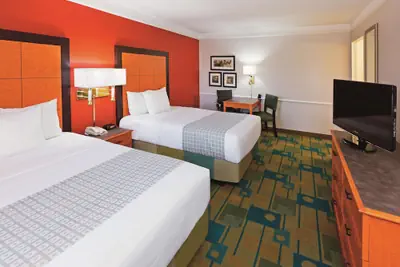 Photo 3 - Baymont by Wyndham Lubbock - Downtown Civic Center