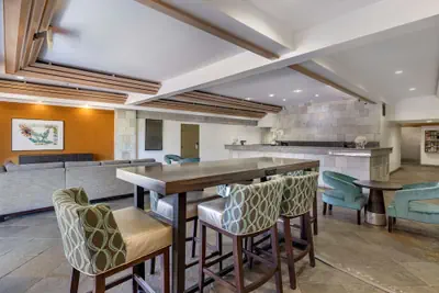 Photo 2 - The Encinitan Hotel & Suites
