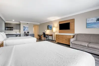 Photo 4 - The Encinitan Hotel & Suites