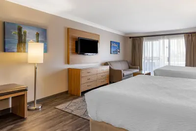 Photo 5 - The Encinitan Hotel & Suites