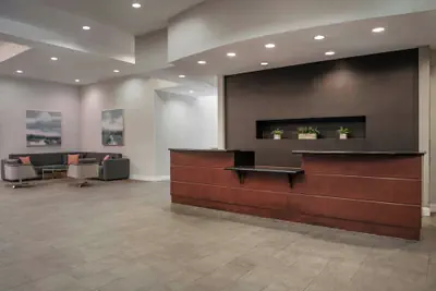 Photo 3 - Courtyard by Marriott Los Angeles Pasadena/Monrovia