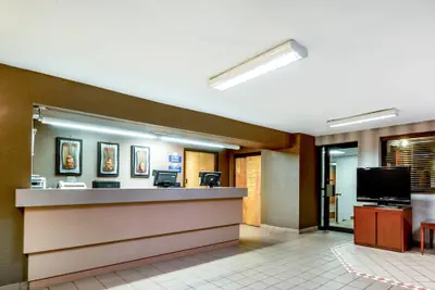 Photo 3 - Days Inn by Wyndham Vineland