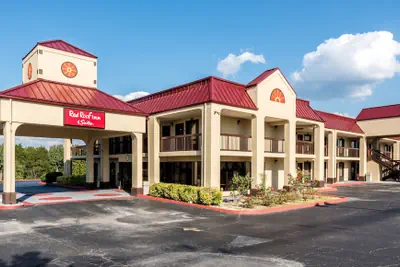 Photo 2 - Red Roof Inn & Suites Clinton, TN