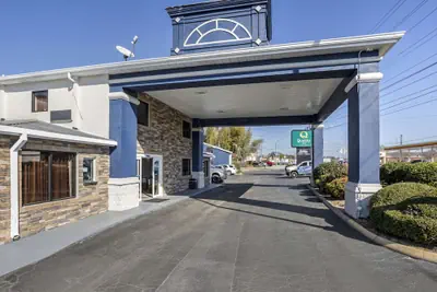 Photo 2 - Quality Inn Newberry