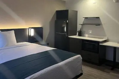 Photo 4 - Studio 6 Suites Norcross, GA