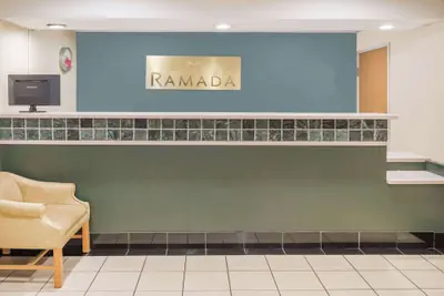 Photo 2 - Ramada by Wyndham Columbia