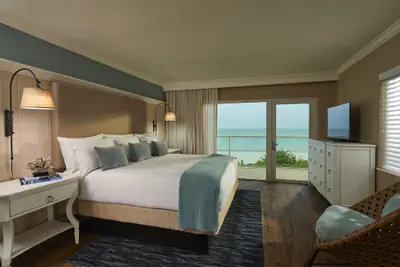Photo 5 - Edgewater Beach Hotel
