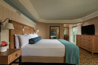 Photo 4 - Edgewater Beach Hotel