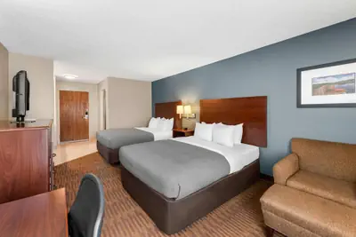 Photo 5 - Quality Inn & Suites Lawrence - University Area