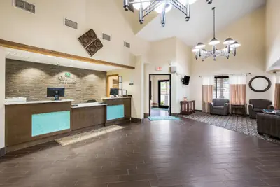 Photo 4 - Quality Inn & Suites Lawrence - University Area