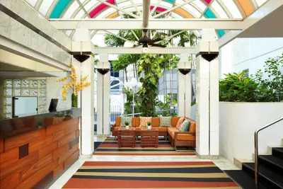 Photo 4 - Oasis Hotel Waikiki