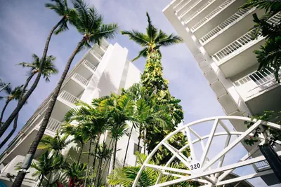 Photo 2 - Oasis Hotel Waikiki