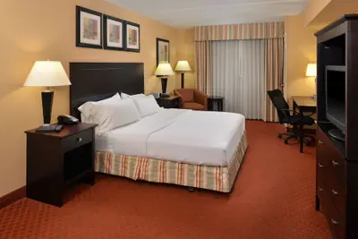 Photo 3 - Holiday Inn Martinsburg by IHG