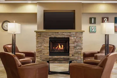 Photo 5 - AmericInn by Wyndham Madison West