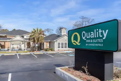 Photo 2 - Quality Inn & Suites Lexington