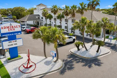 Photo 2 - Admiral's Inn on Tybee Island