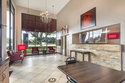 Photo 4 - Red Roof Inn Ft Pierce