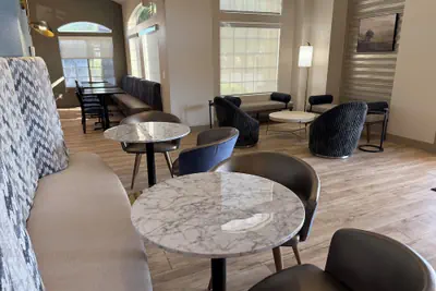 Photo 4 - Best Western Palm Court Inn