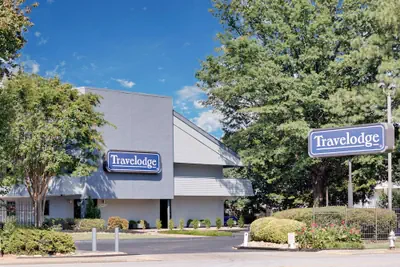 Photo 2 - Travelodge by Wyndham College Park