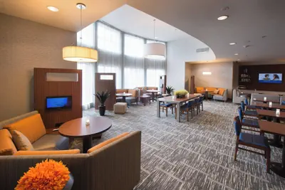 Photo 4 - Courtyard by Marriott Canton