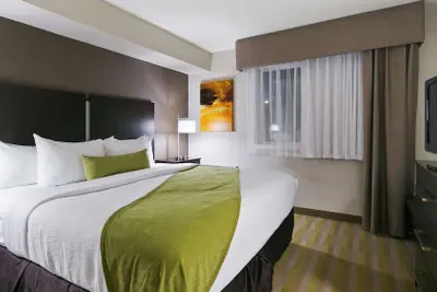 Photo 2 - Best Western Harvest Inn & Suites