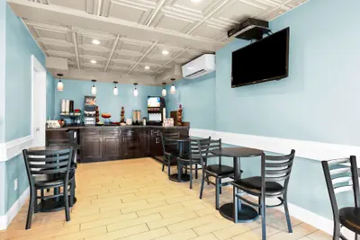 Photo 5 - SureStay by Best Western San Francisco Marina District