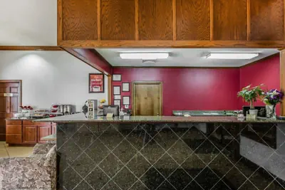 Photo 3 - Econo Lodge Inn & Suites Enterprise
