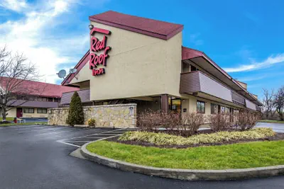 Photo 2 - Red Roof Inn Lexington