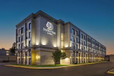 Photo 2 - DoubleTree by Hilton Minneapolis Airport, MN