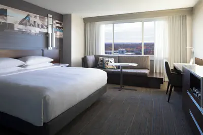 Photo 2 - Kansas City Marriott Country Club Plaza