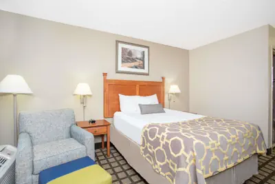 Photo 3 - Baymont by Wyndham Hays