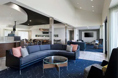 Photo 3 - Courtyard by Marriott Phoenix Airport