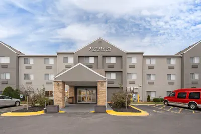 Photo 2 - Country Inn & Suites by Radisson, Fairview Heights, IL