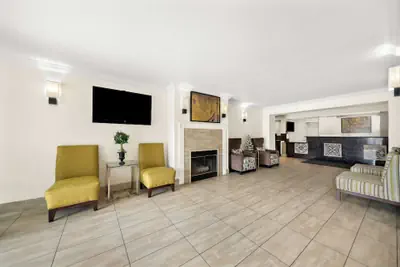 Photo 4 - Best Western Executive Inn