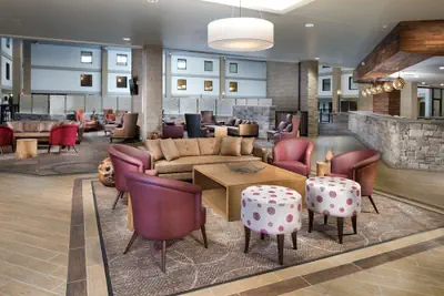 Photo 2 - DoubleTree by Hilton Hotel Lawrence