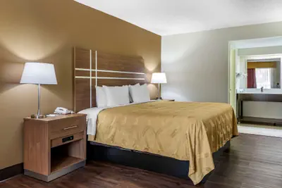 Photo 4 - Quality Inn Brunswick