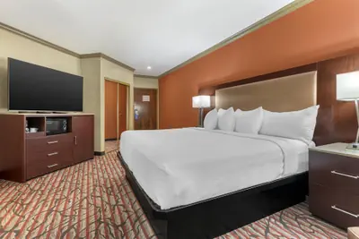 Photo 2 - Best Western Plus Brookside Inn