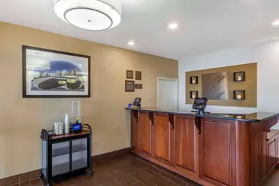 Photo 4 - Comfort Inn Gurnee near Six Flags